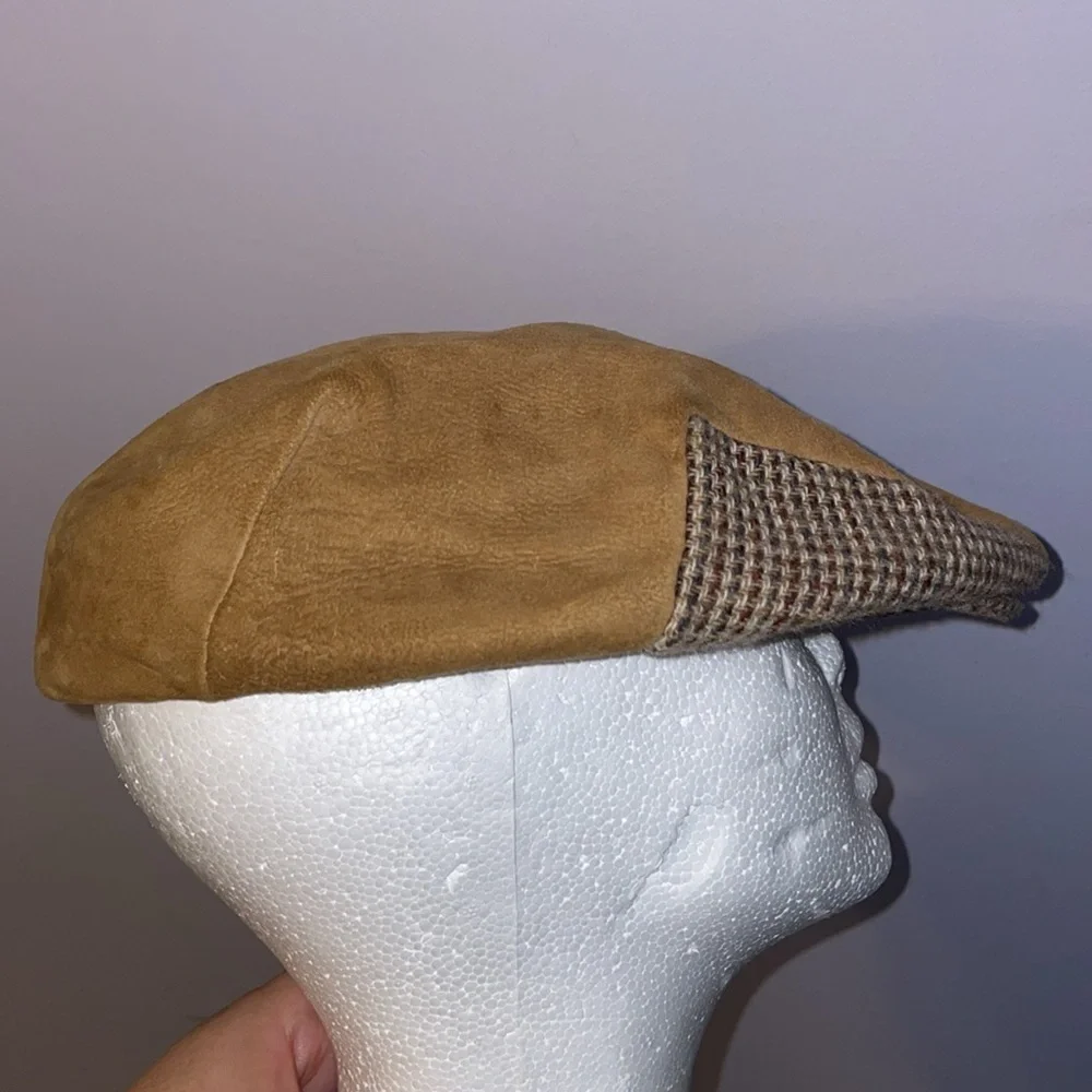 Dobbs Pace Setter Collection Tan Suede Leather and Tweed Pageboy Hat Cap 7 1/8